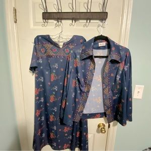 Vtg Amy Adams jacket/dress combo.  Navy with red flowers.  Tag size 14A